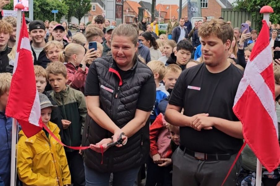 Indslag fra åbning Min Købmand i Lyne.