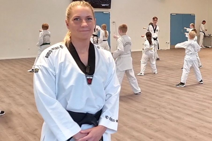 Skjern Taekwondo Klub modtog 21.500 kr. fra Sydbank Fonden til udstyr. .