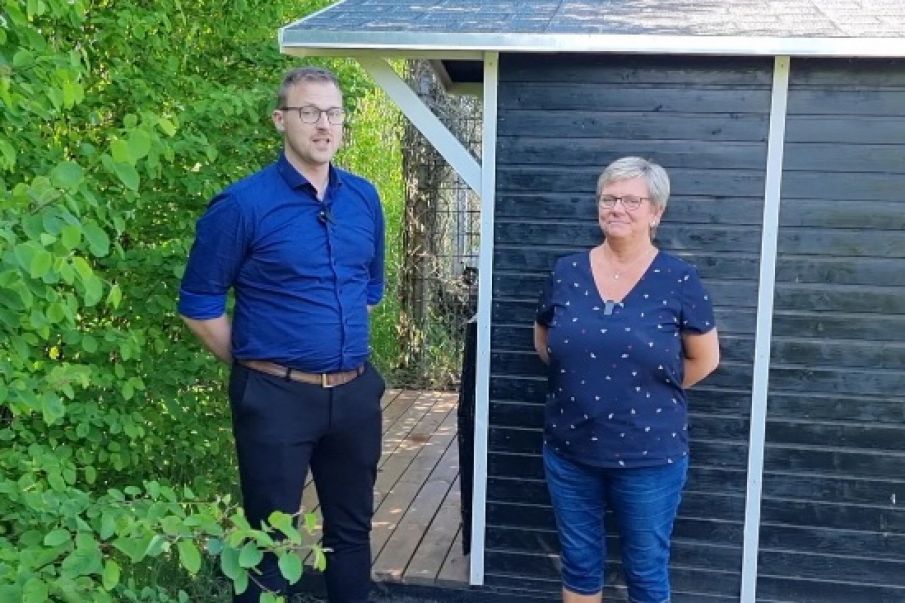 Musik i Fredsskoven modtog 10.800 kr. fra Sydbank Fonden til en ny hytte.