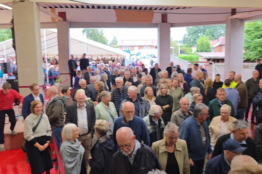 Indslag - Godt 1.000 var med til indvielsen af Ølgods nye Kulturhus