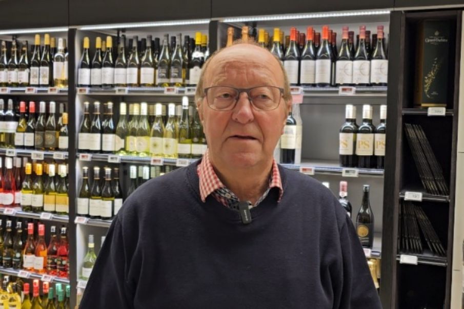 Vinsmagning og lækker smagsprøver den sidste fredag i hver måned!